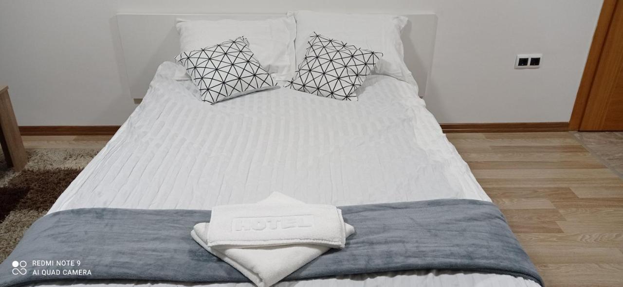 Sleep And Drive No1 Apartment Sarajevo Bagian luar foto