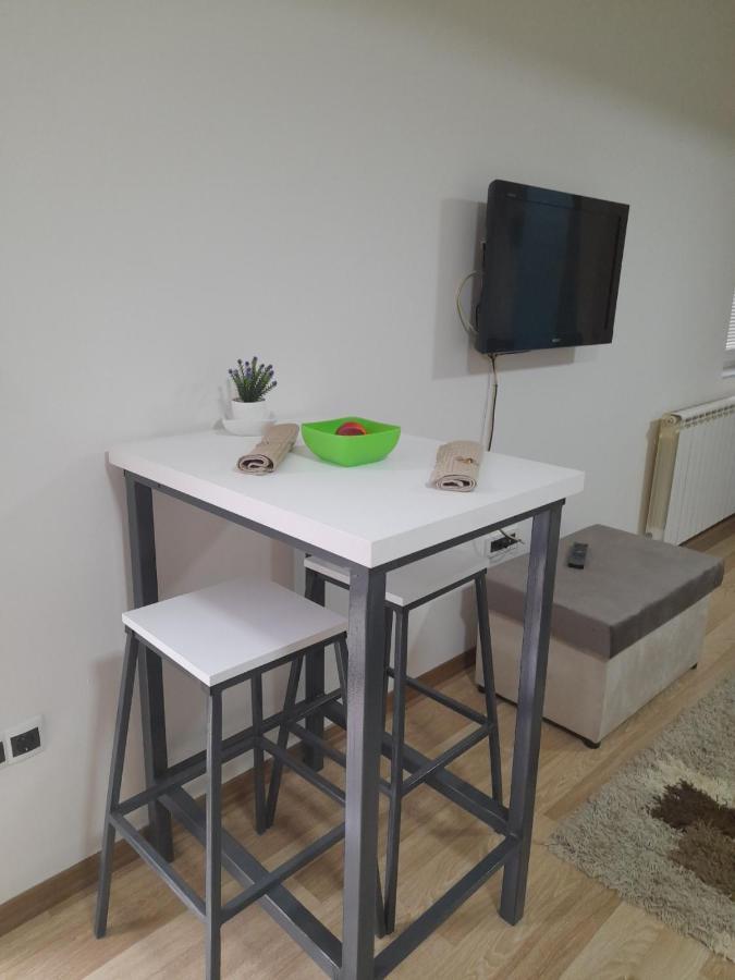 Sleep And Drive No1 Apartment Sarajevo Bagian luar foto
